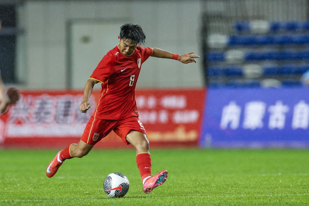 埃斯特旺：对红军进球后很激动；世俱杯交手时就想展示自己